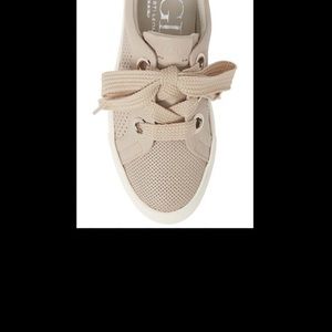 AGL Perforated Platform Sneakers with Bow Laces 🎀. Made in Italy Size 38